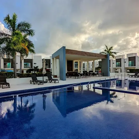 Kings Home - Big Modern House With Pool